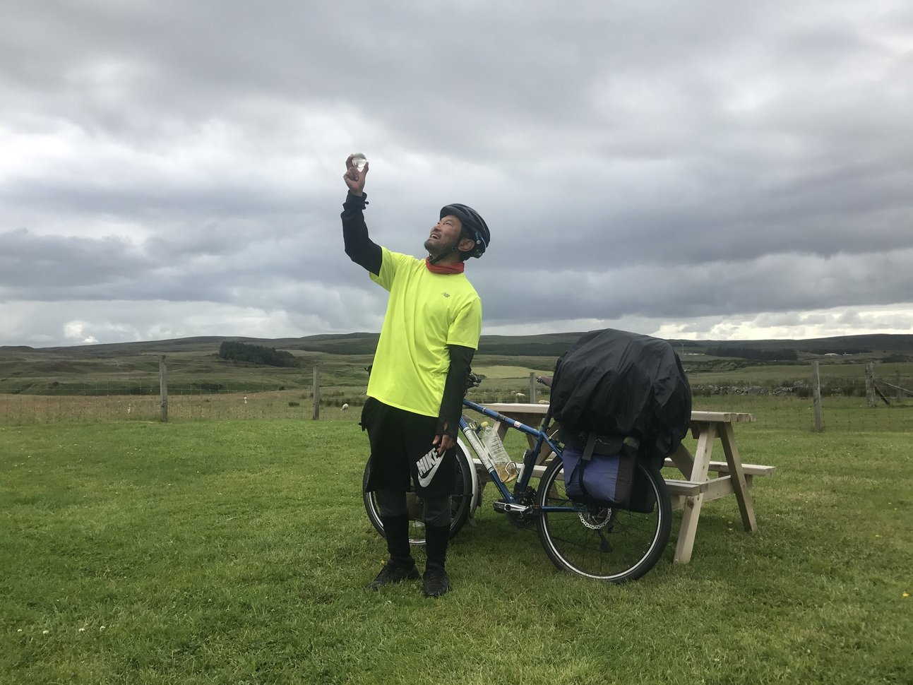 代表者 秋山英之